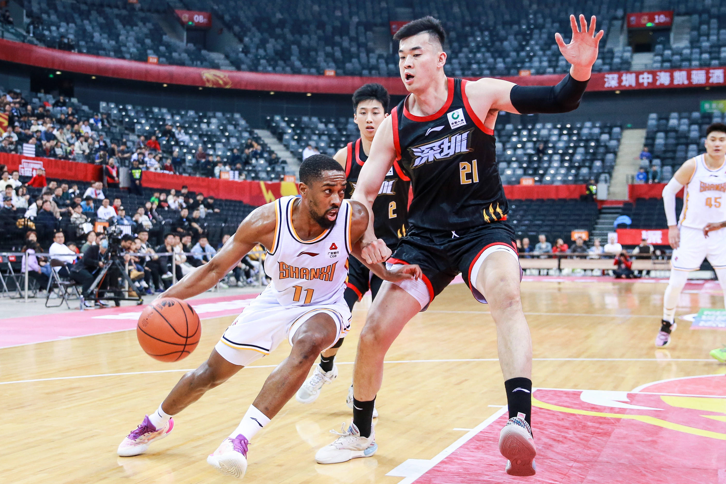 尤其是在赛 尤其是在赛