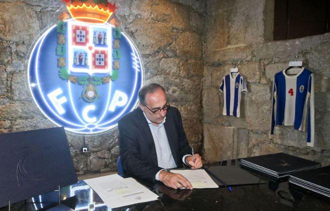 给传统豪门 给传统豪门