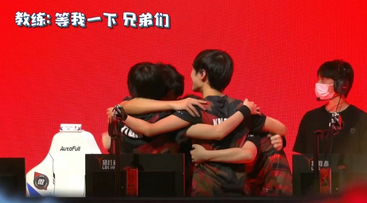 几乎全面的 几乎全面的